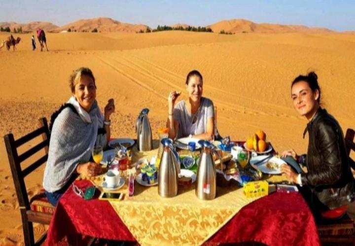 Desert Berber Fire Camp Merzouga Exteriör bild